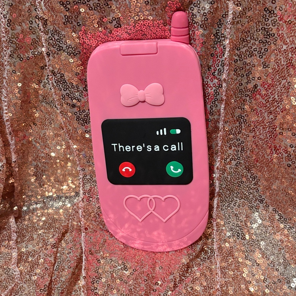 Cut Pink💗 Flip Phone Silicone Case